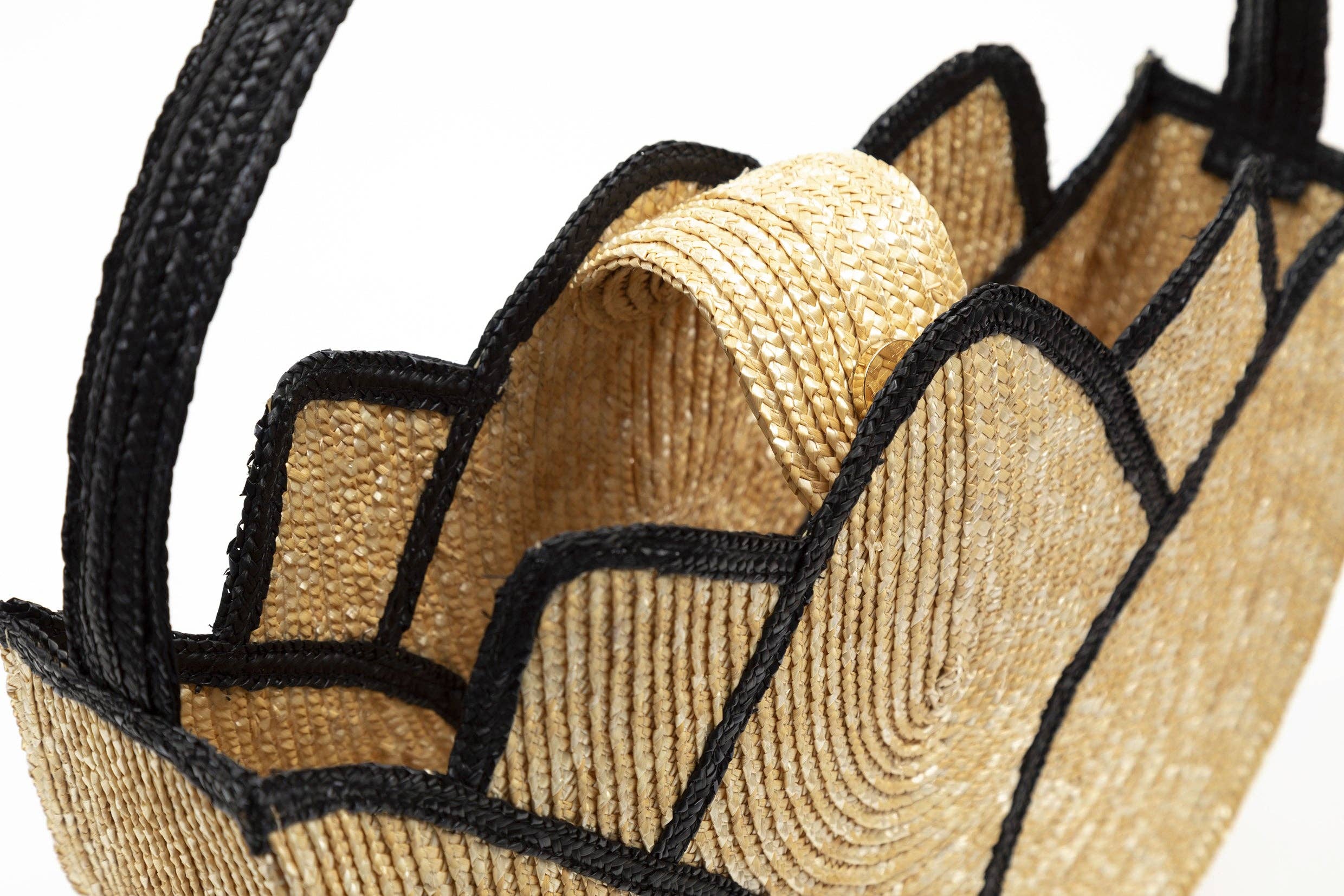 MATI - Vendita all'ingrosso Borsa con manico - Donna - Borsa piccola naturale a forma di loto in paglia1