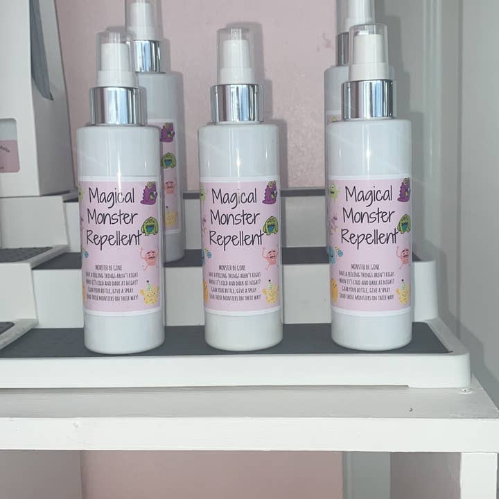 Lyndseys Magical Melts - Wholesale Room & Linen Spray - Magical Monster Repellent Room Sprays