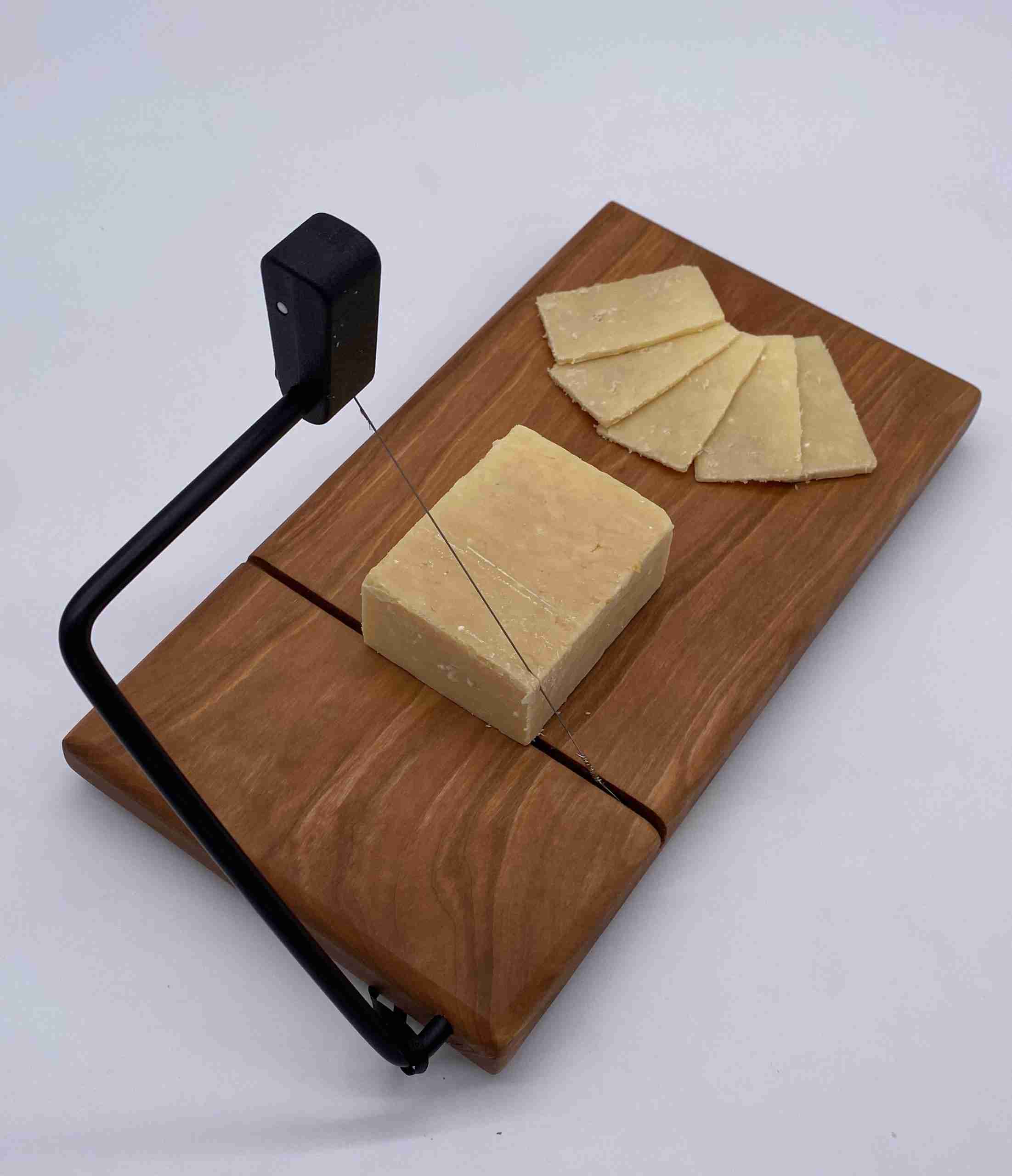 Wag & Wood - Vente Couteaux à fromage - Trancheur à fromage en bois de cerisier2