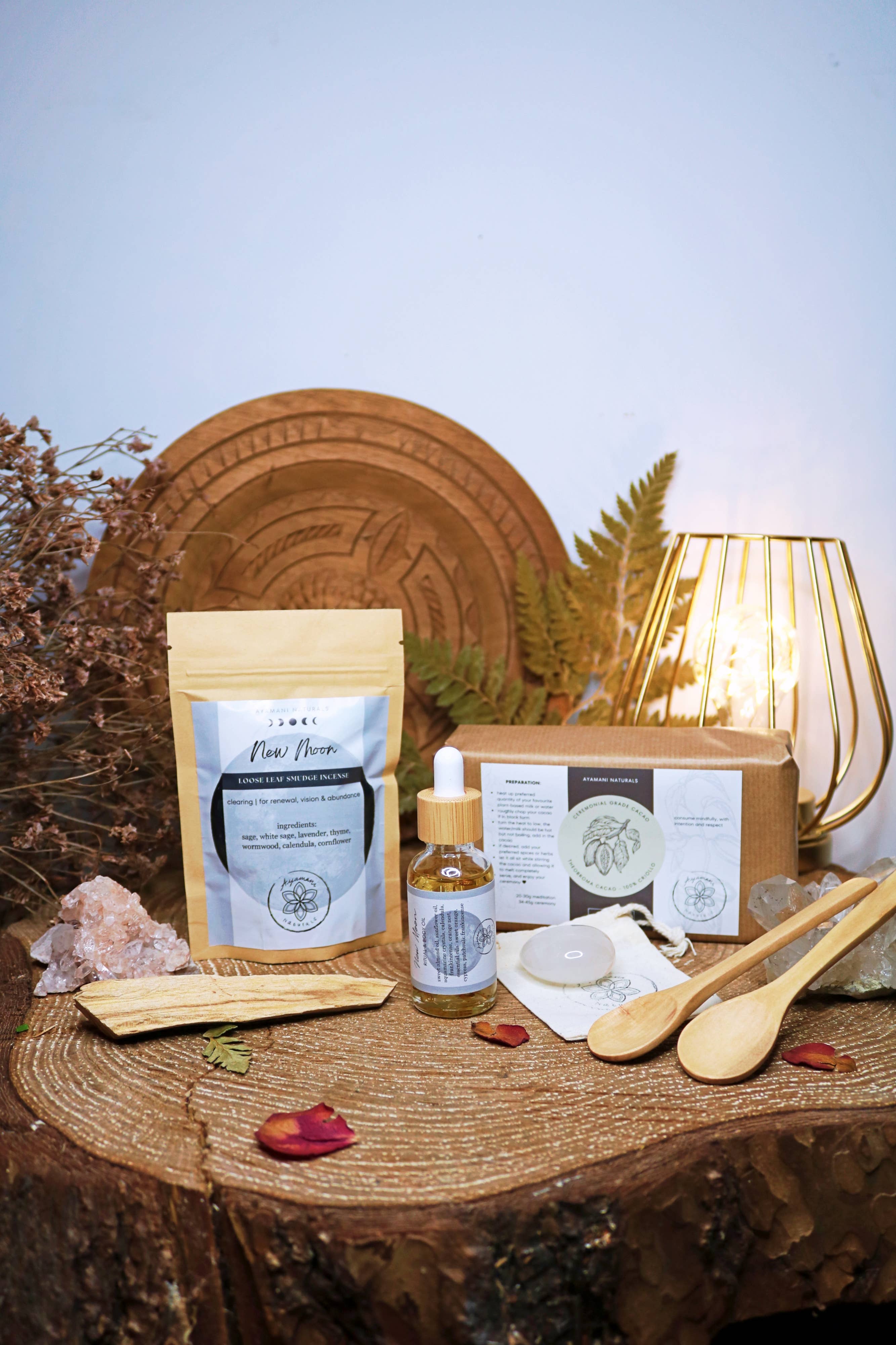 Ayamani Naturals - Wholesale Spiritual Stone/Crystal - MOON CACAO CEREMONY Gift Box | Raw Ceremonial Cacao Set2