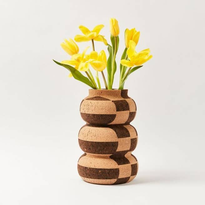 Anni Checkered Cork Vase for wholesale by Melanie Abrantes