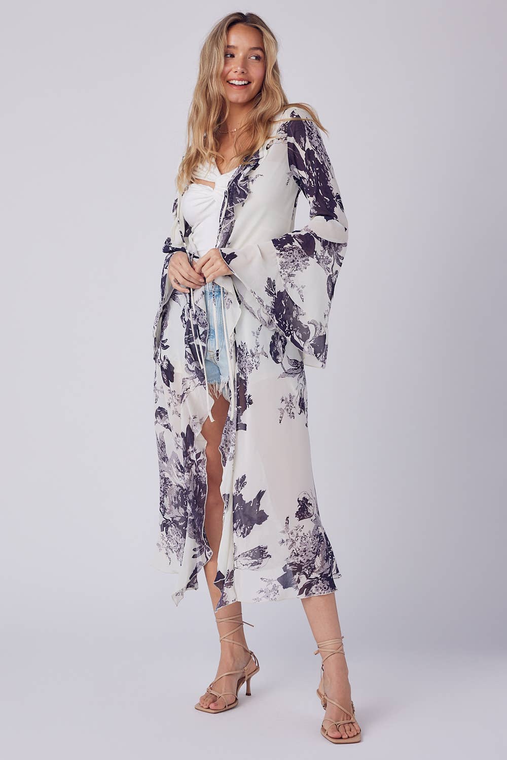 Bluivy - Wholesale Kimono - Women's - FLORAL PRINT RUFFLE KIMONO4
