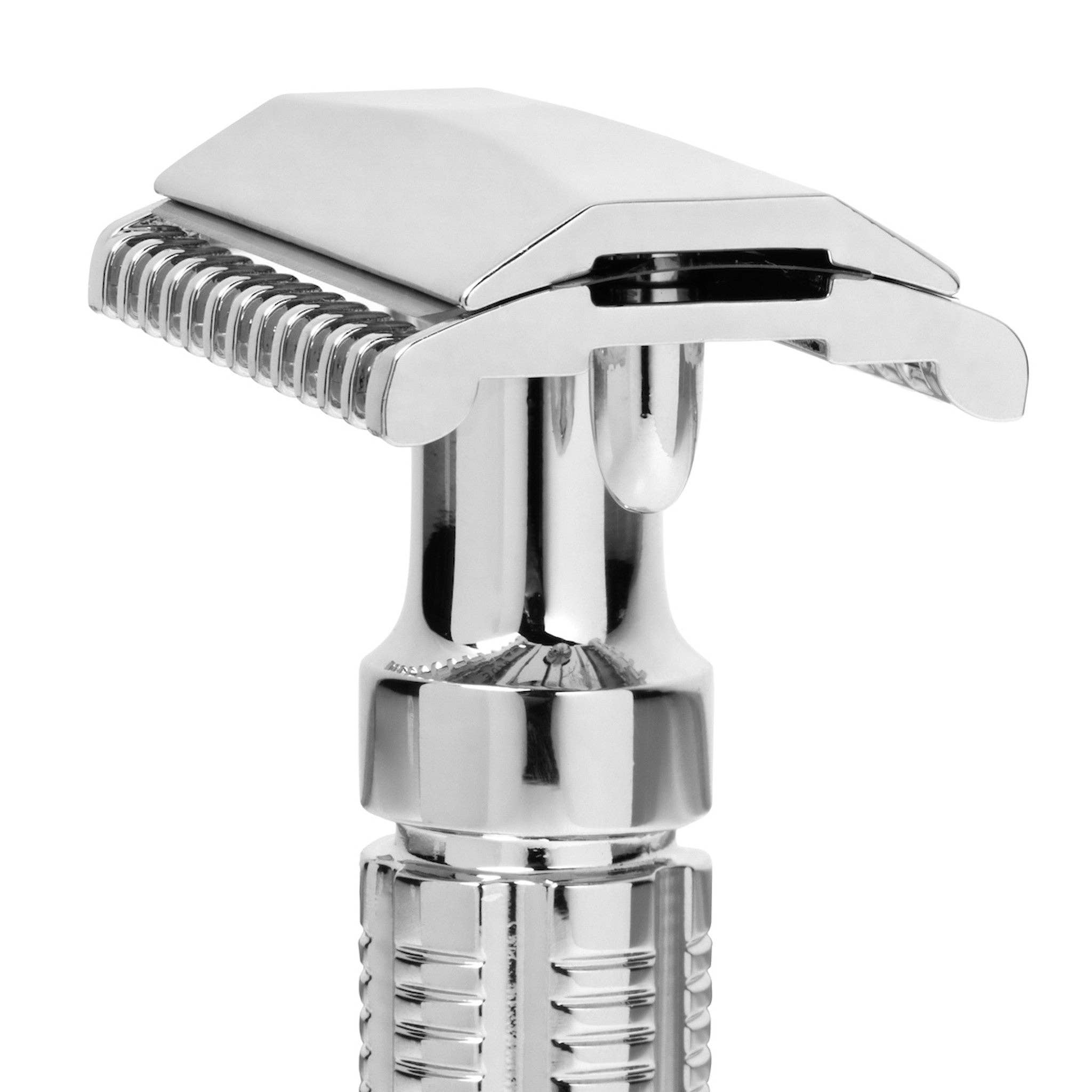 Merkur Razors - Wholesale Razor - Men's - Fine Accoutrements DE5 Safety Razor3