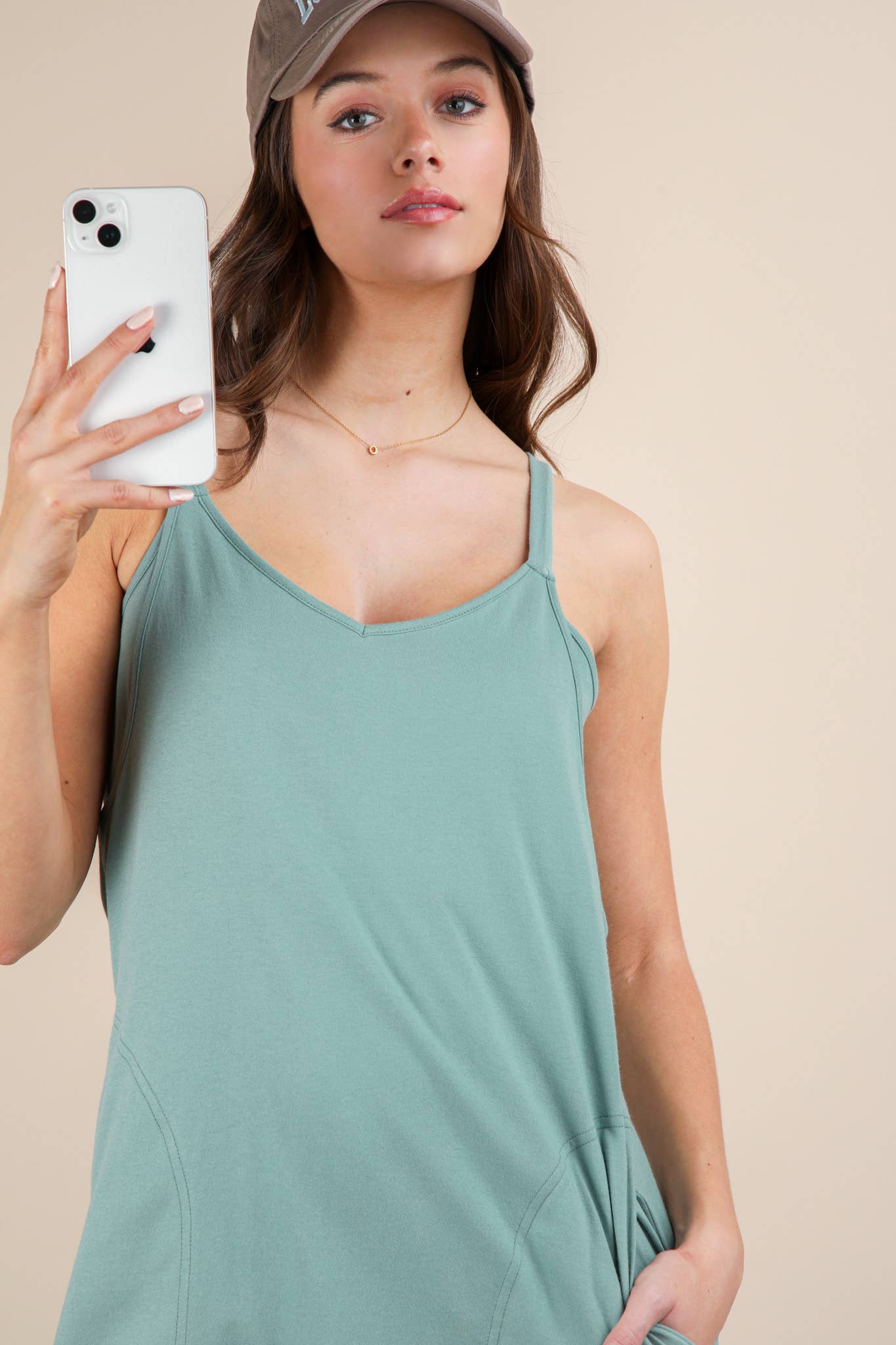 VERY J – wholesale Klänning - Dam – ND31605 V-ringad ärmlös bekväm midi-klänning5