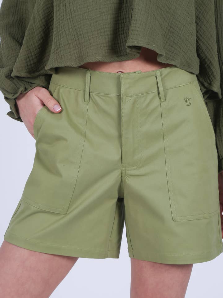 bermuda VERDE per la vendita all'ingrosso da parte di Solera