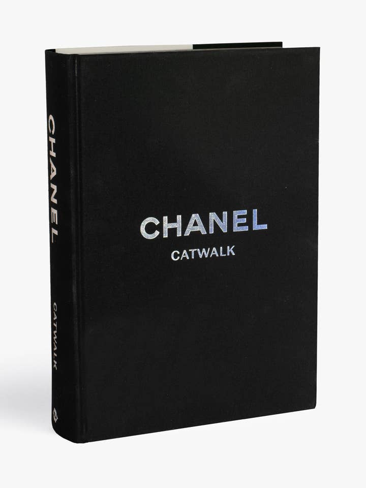 Chanel Catwalk (Catwalk) for wholesale by Thames and Hudson