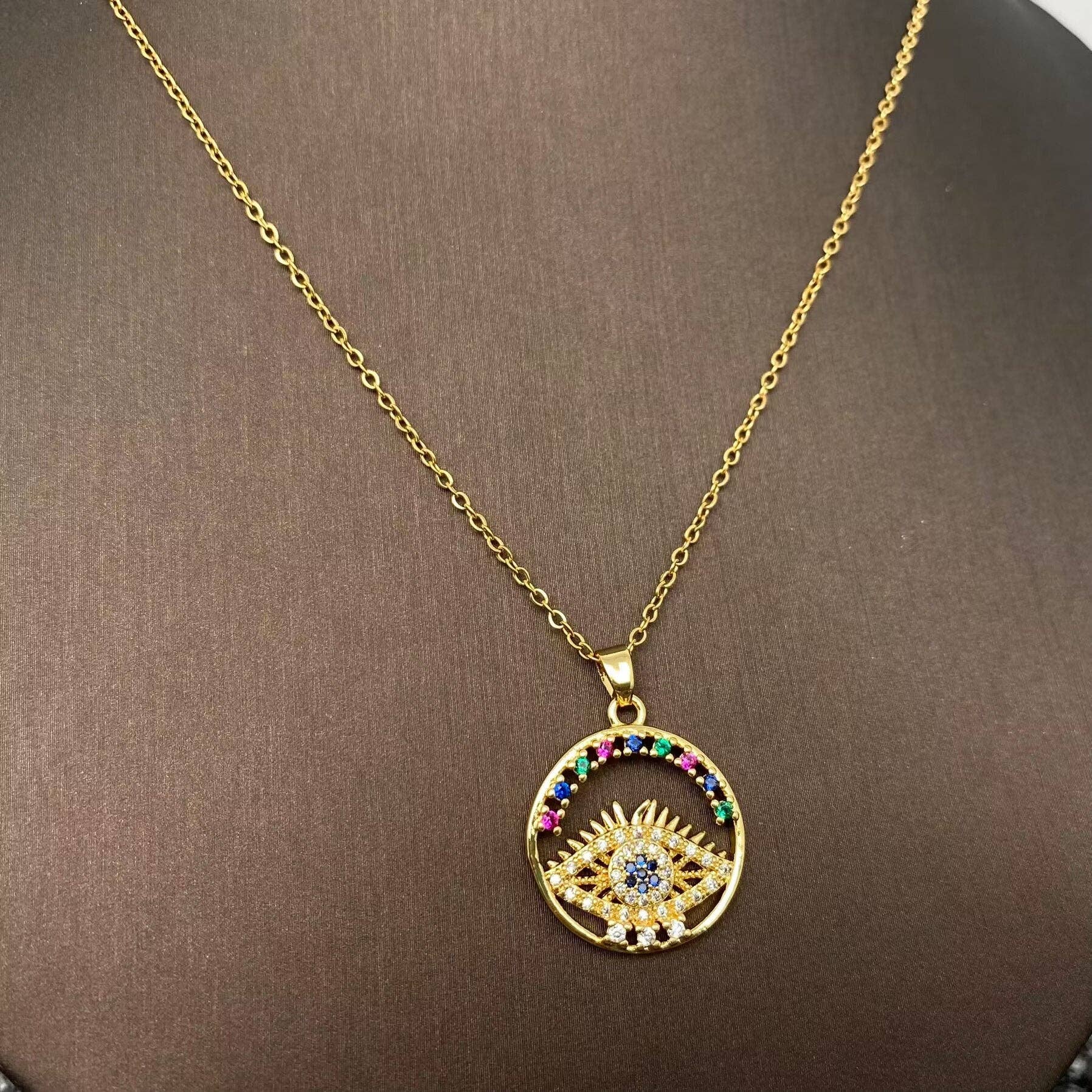 Mio Queena - Venta al por mayor Collares con colgantes/abalorios - Collar chapado en oro con colgante de ojos malvados con diamantes de imitación de varios estilos3