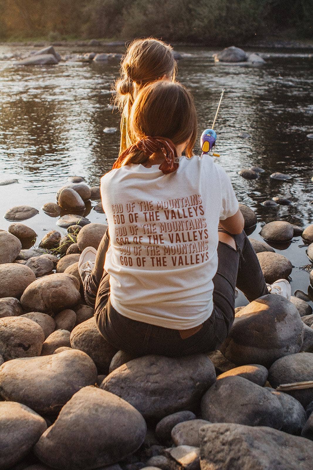 KLSD - Wholesale Screen Printed T-Shirt - Women's - God of the mountains vintage  Tee2