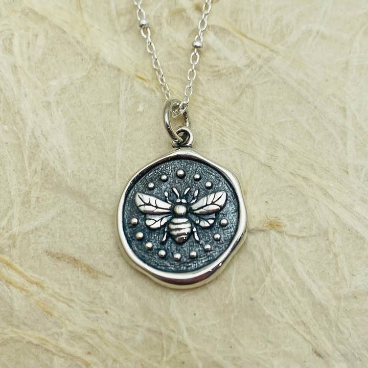 Elizabeth Jewelry - Wholesale Pendant/Charm Necklace - Sterling Silver Wax Seal Bee necklace
