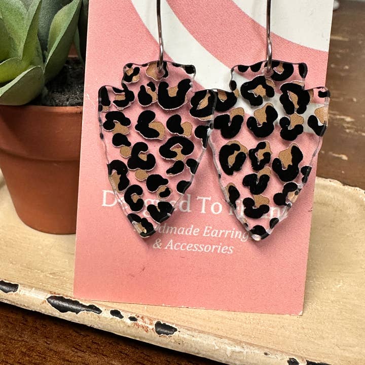 Designed To Flaunt - Wholesale Dangle Earrings - Solid Arrowhead Dangle Earrings4