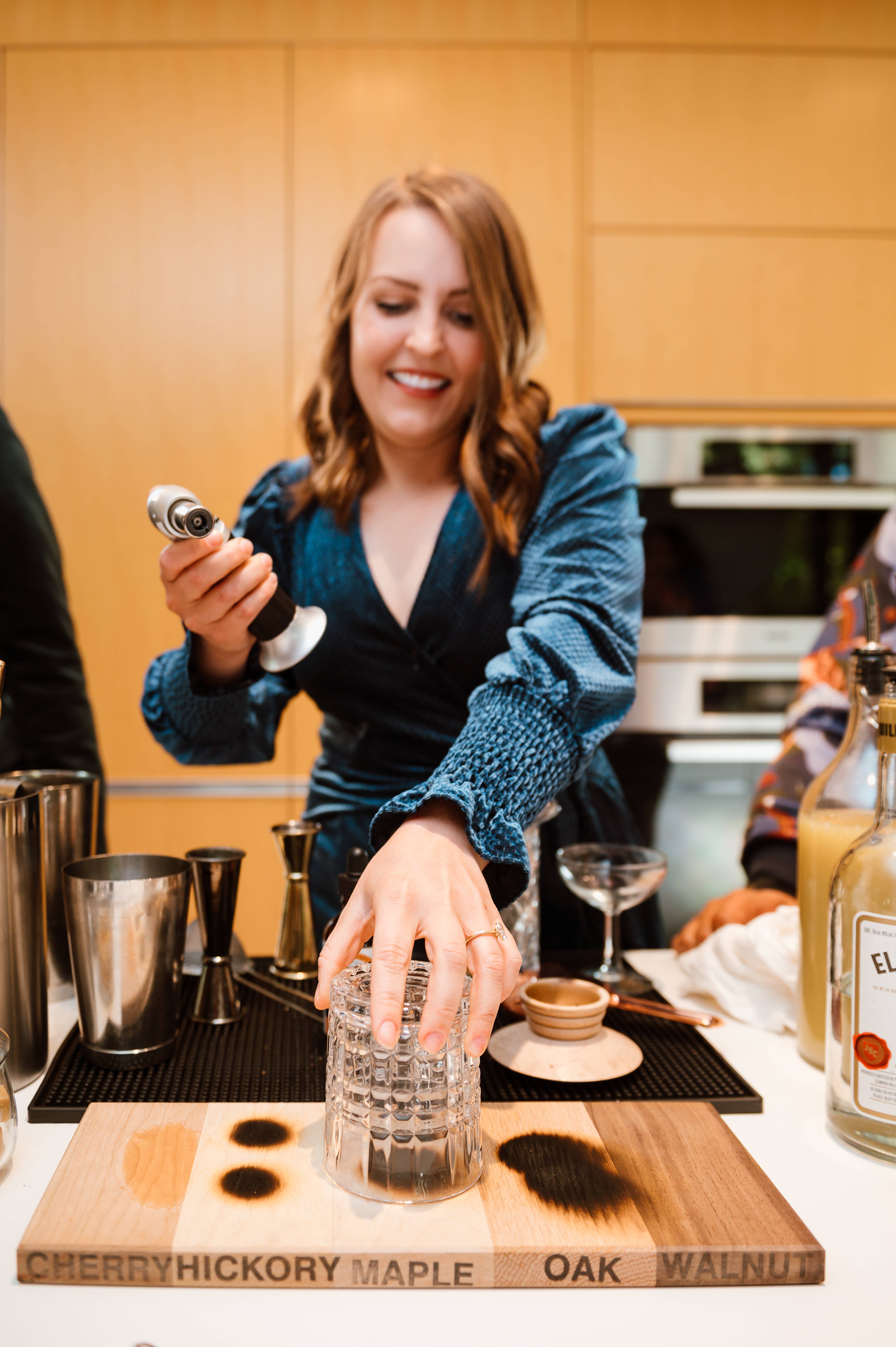 Spirits WIth Smoke - Wholesale Cocktail Shaker - Cocktail & Food Smoking Tool | Home Smoking Board6