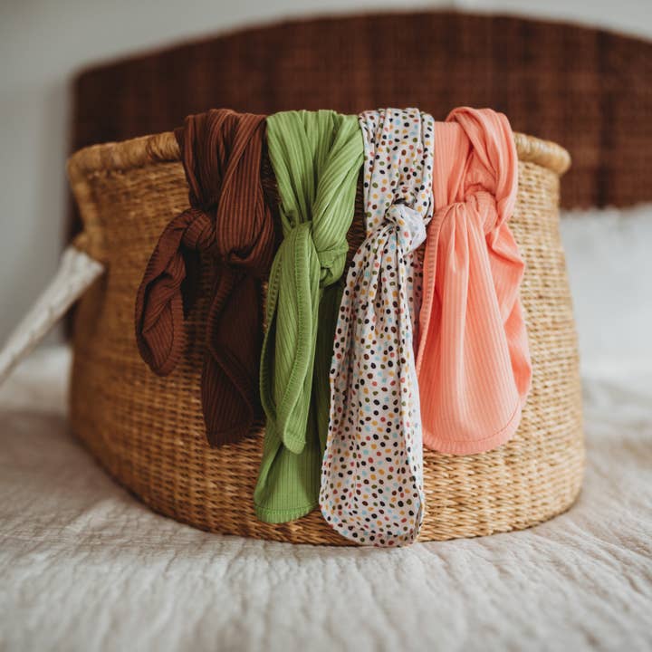 Shedo Lane - Wholesale Swaddle Set - Baby - Dappled Dot Bamboo Baby Swaddle 3 Piece Set9