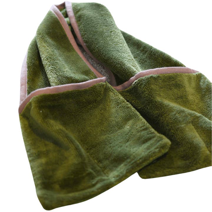 Henry Wag - Wholesale Pet towel –Dog - Refresh By Henry Wag Pet Glove Towel1