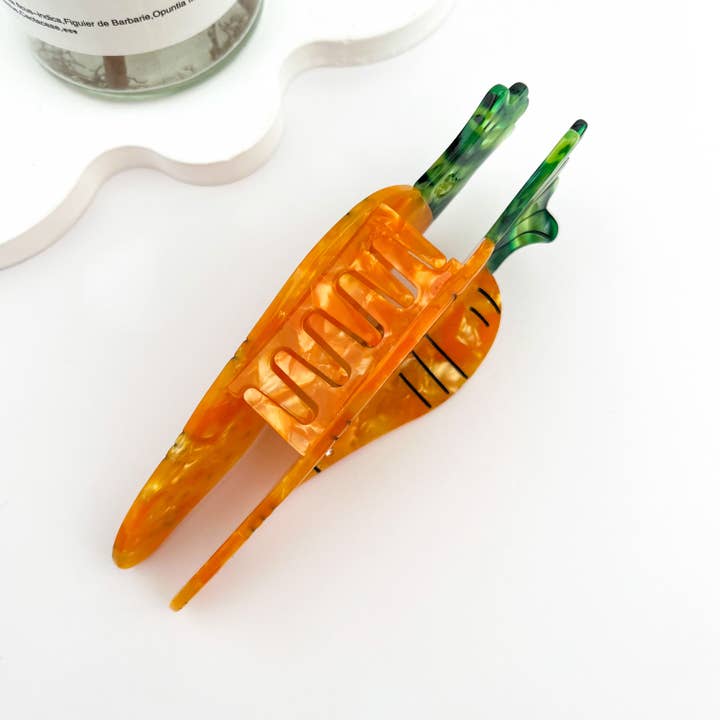 Orange Pince à cheveux carotte en strass – Clip légume en acétate scintillant en vente sur Faire4