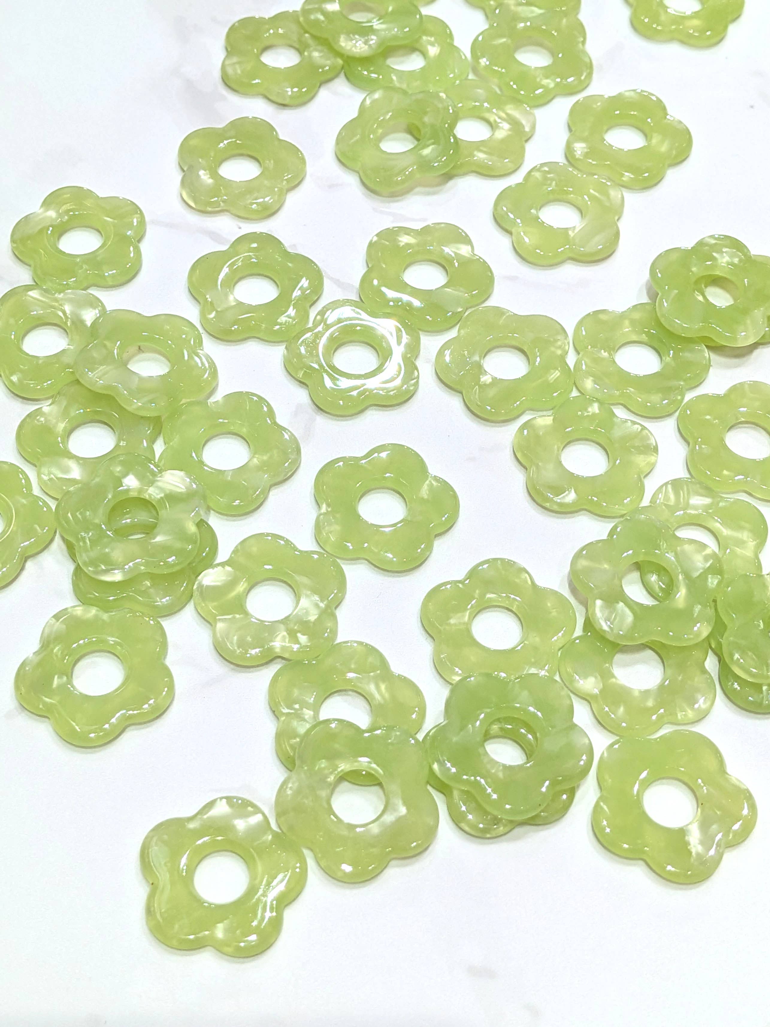 LOLO & YAYA – wholesale Emergency response charm – Flower pendant 2cm, 1.5O euros / u59