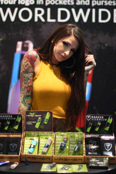 Kasher Inc - Wholesale Lighter - KASHER VIP SUBSCRIPTION BOX60