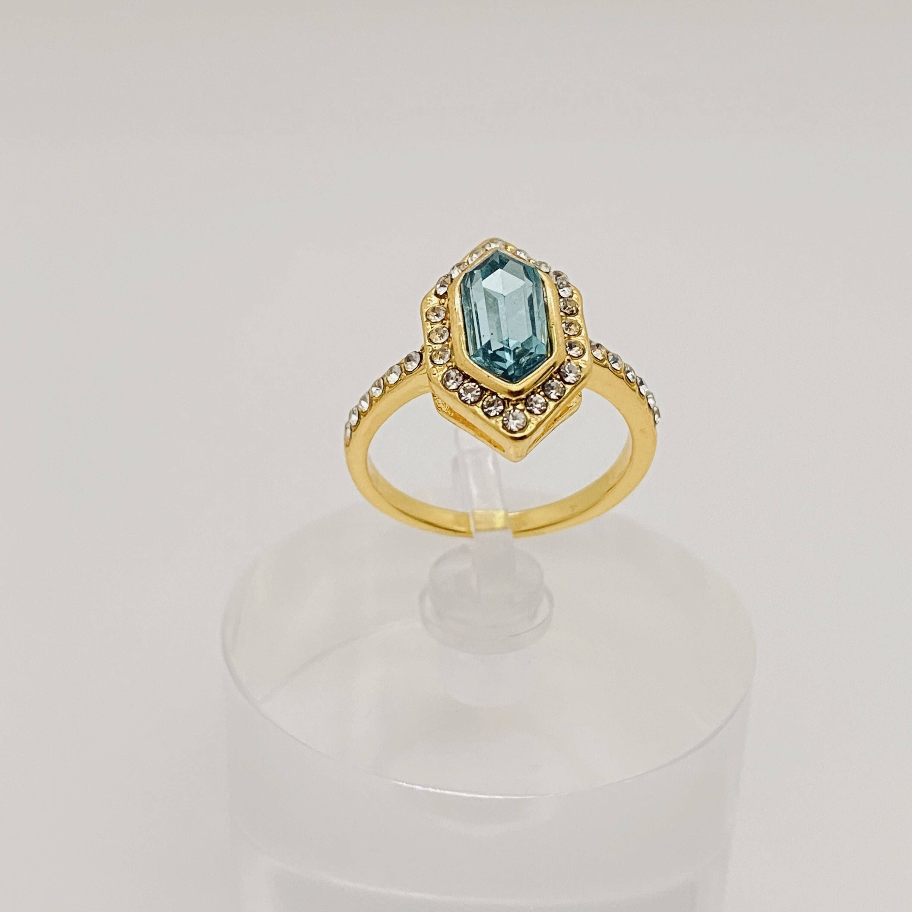 Mio Queena - Wholesale Cocktail/Statement Ring - Light Blue Stone Ring2