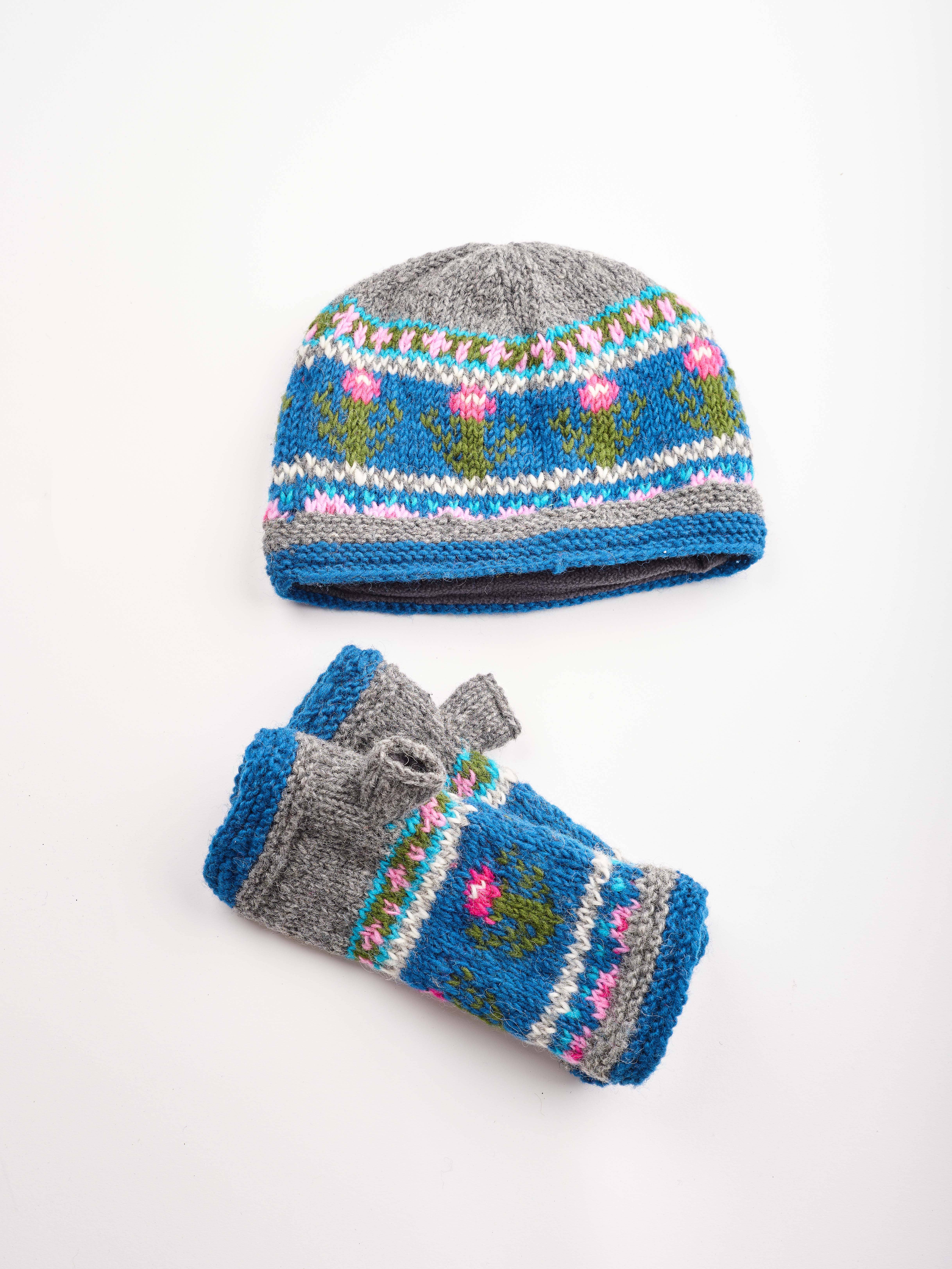 Windhorse Trading Inc - Vendita all'ingrosso Berretto - Donna - Berretto a maglia Blue Flora SH213 & Scaldamani HW213.3