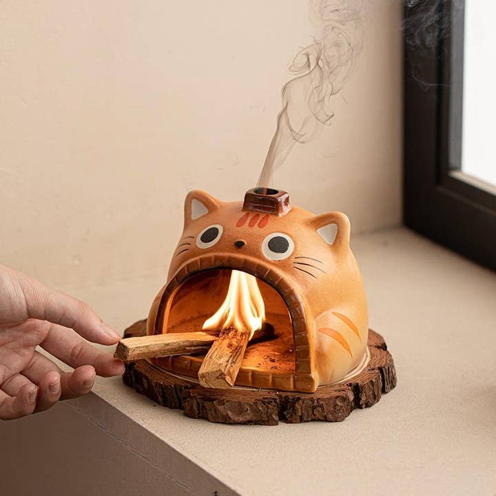 Tabby Cat Aromatherapy Fireplace Burner for wholesale by Haku