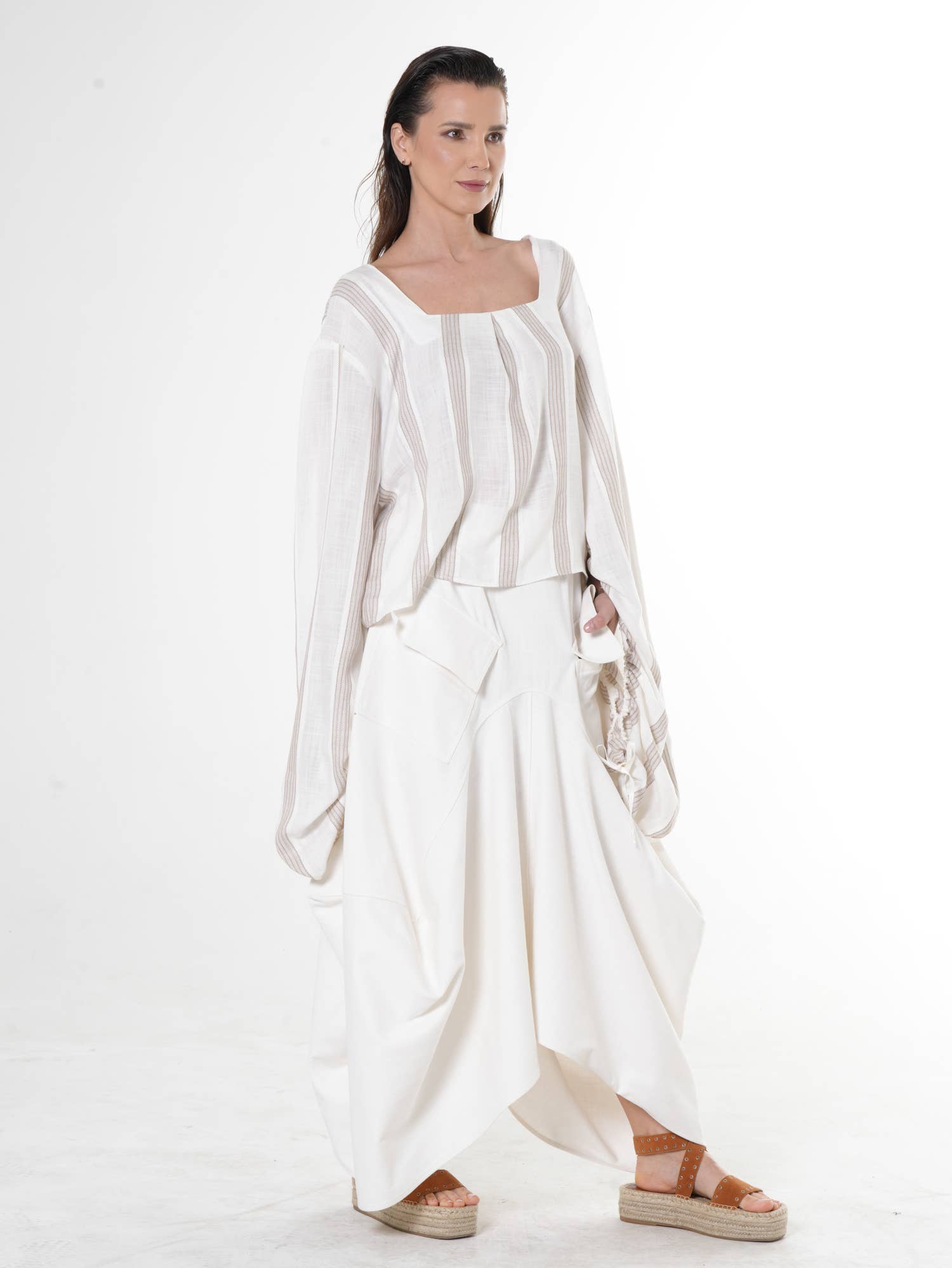 Metamorphoza – wholesale Blouse – Women’s – Boho Top With Oversize Sleeves On Light Stripes 7