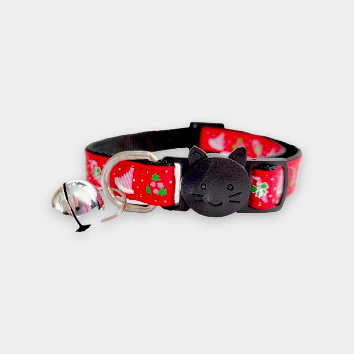 Collier de Noël pour chaton - Rouge avec chapeau de Noël et houx pour la vente par Zacal Cat Collars