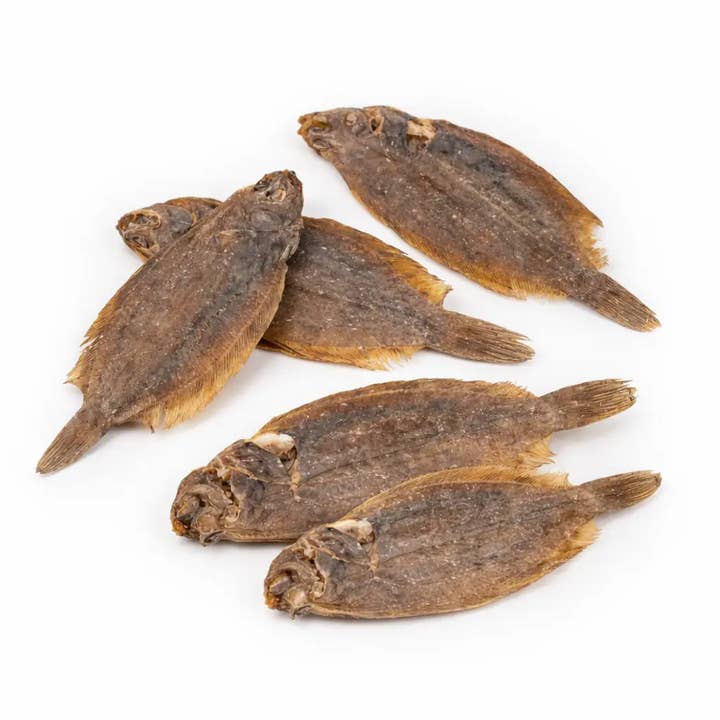 Rødspætte til hund 1 kg (Omtrent 30 rødspætter) for engroshandel hos Cernunos