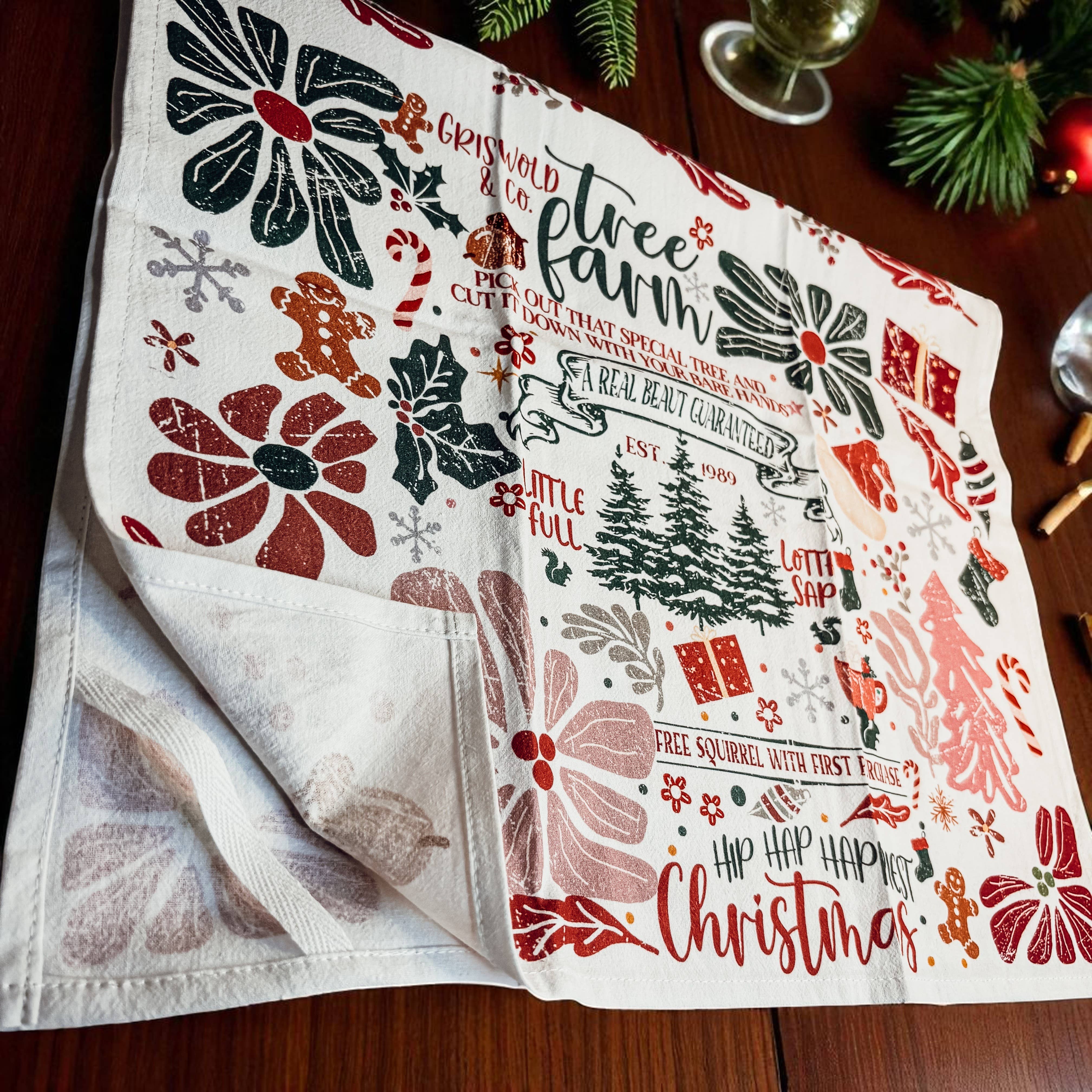 Gia Roma - Wholesale Tea Towel - Vintage Santa Holiday Kitchen Towel & Decor | Pink Christmas83