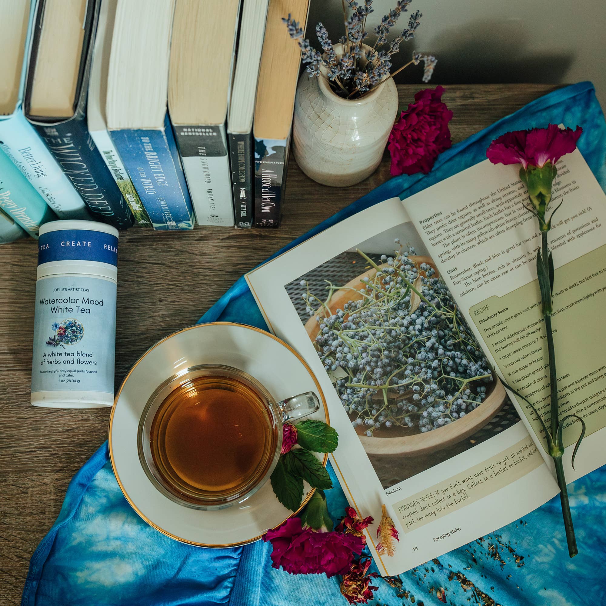 Joelle Hanton Art - Wholesale Loose Tea - Joelle's Artist Tea | Watercolor Mood White Tea2