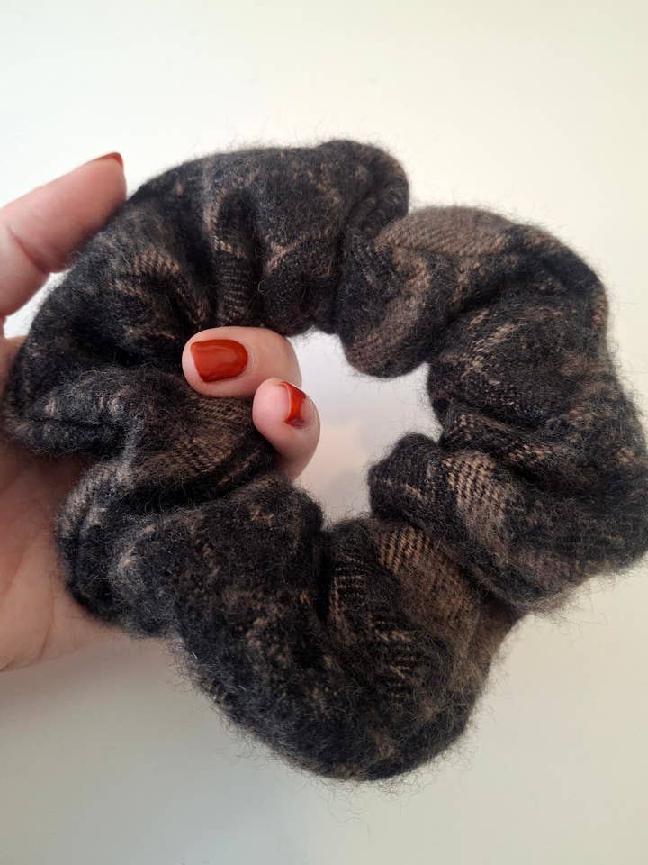 Scrunchies van kasjmier voor wholesale door Rosana Exposito