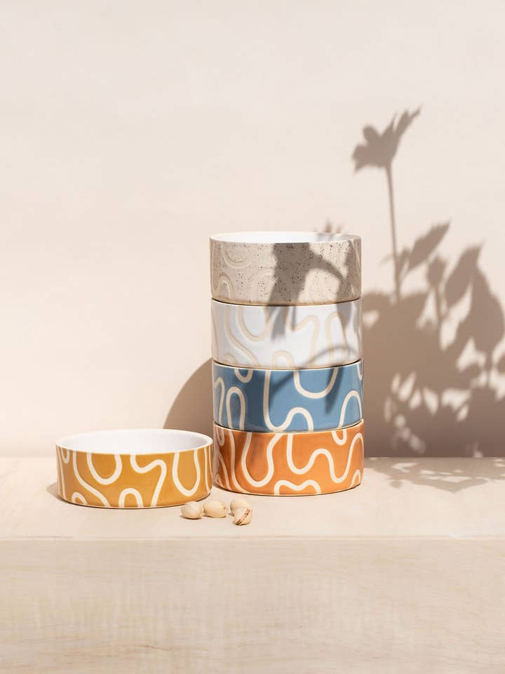 Bol - Wiggle pour la vente par Carved Color Ceramics