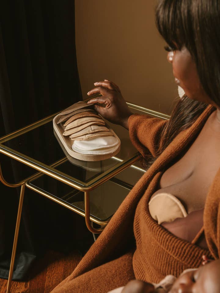 Le Lolo - Wholesale Nursing Bra - Maternity - Reusable Nursing Pads | Breastfeeding, Postpartum, New Mom4