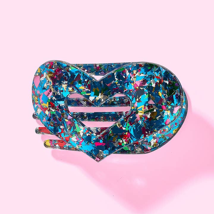POUR LE PLAISIR - Pince à cheveux en forme de griffe - Cœur plat - Bleu + Confettis pour la vente par Taylor Elliott Designs