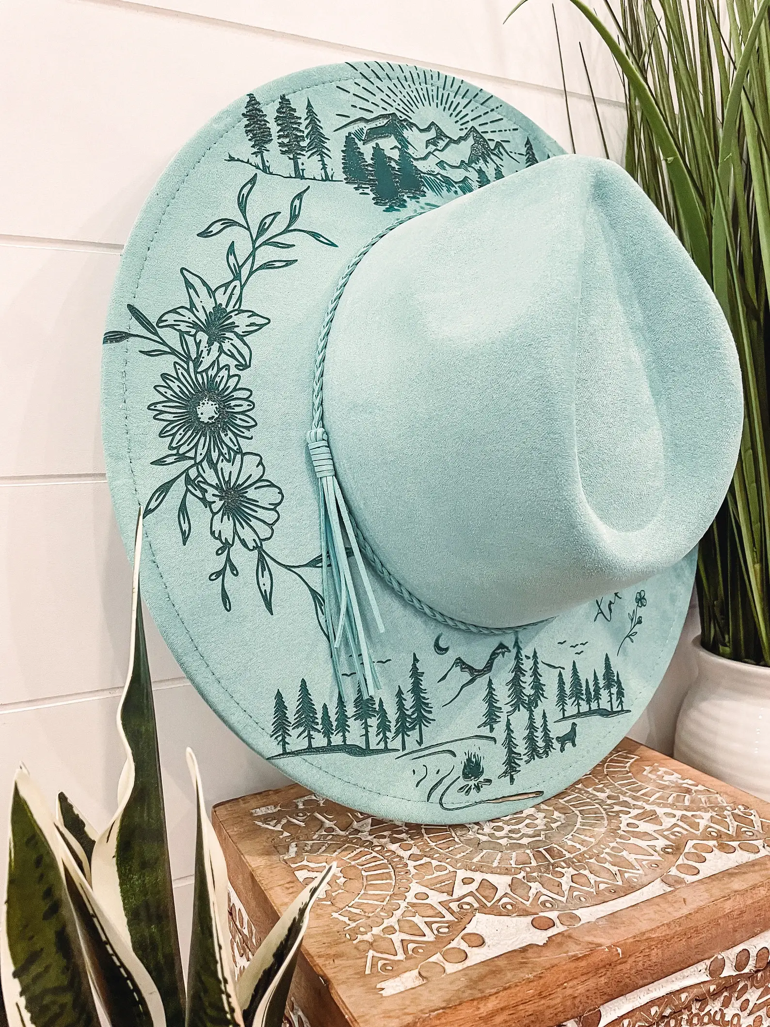 Willie & Dolly Designs - Vendita all'ingrosso Accessori per cappelli - Donna - Cappello da montagna floreale inciso6