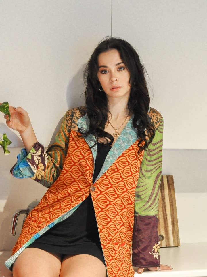 Blazer da fidanzato reversibile Saris riciclato artigianale per la vendita all'ingrosso da parte di Guru