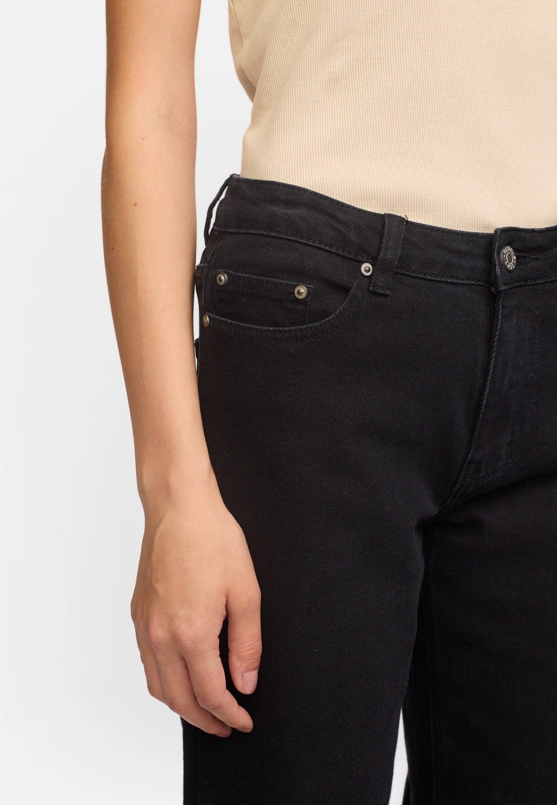 Soft Rebels - Wholesale Jeans - Women's - SRWilla Midwaist Wide Jeans - Black1
