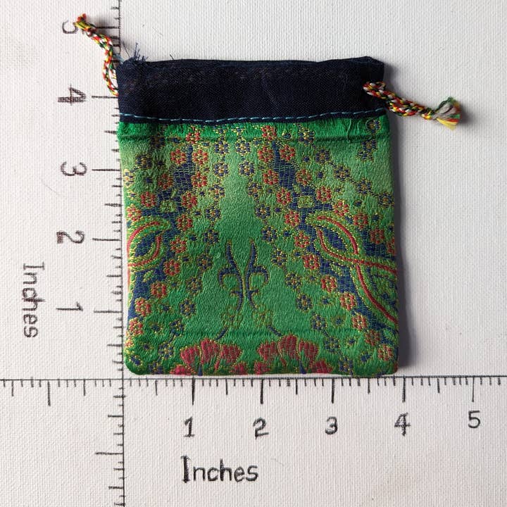 Tenzing Collections - Wholesale Gift Bag - Pack 100pic Recycle silk fabric gift pouches for gifts items