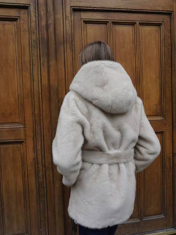 CIAO MILANO - Wholesale Fur/Faux Fur Coat - Women's - 284013 Cozy Hooded Coat3