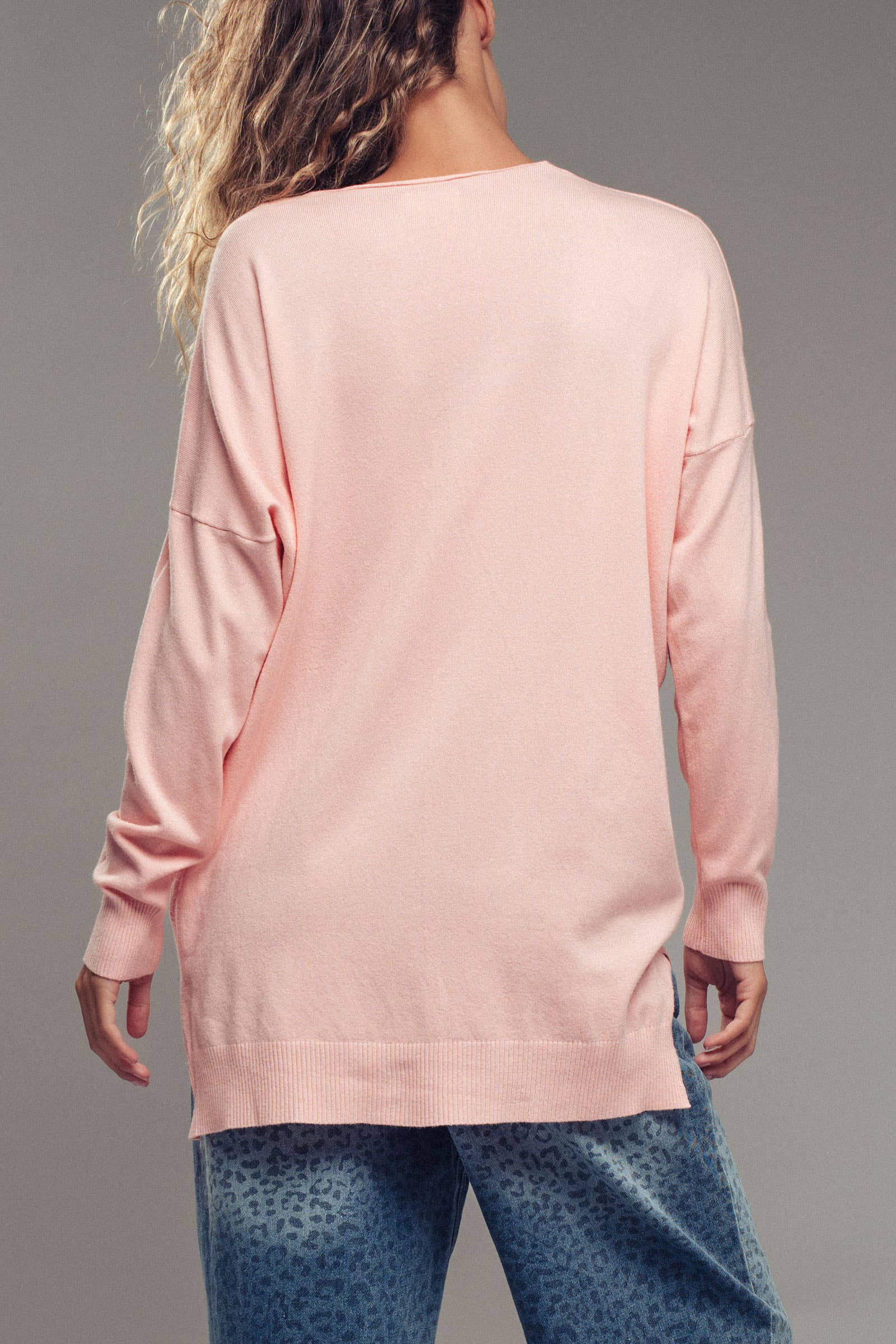 Urban Daizy - Wholesale Tunic Sweater - Women's - Relaxed High-Low V-Neck Tunic Sweater29