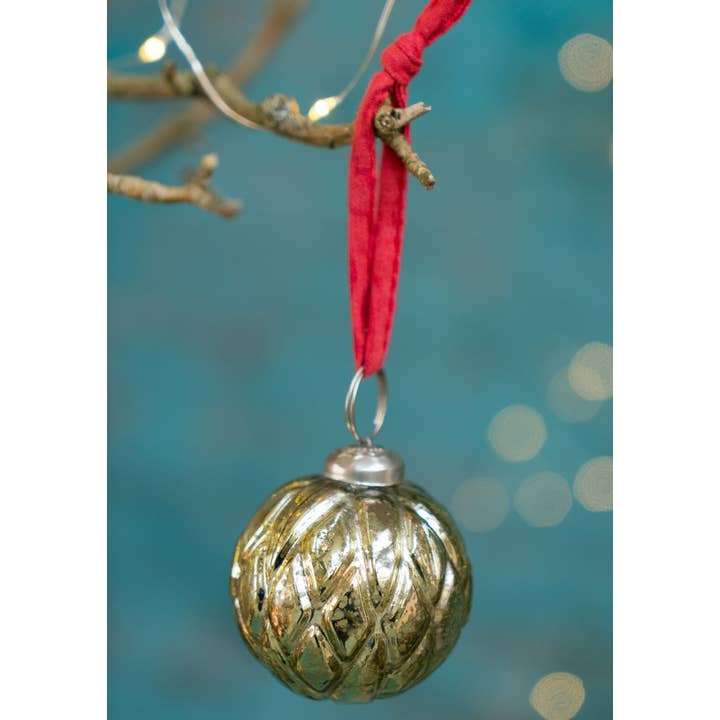Namaste - Wholesale Christmas decoration - Set of 5 Bimala Coloured Recycled Glass Baubles1