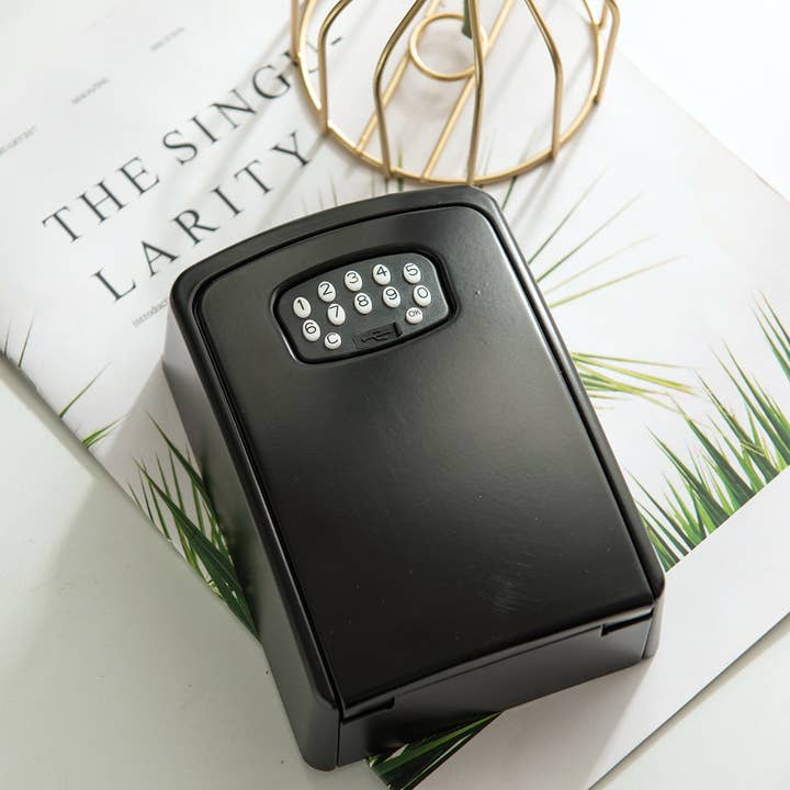 ENER-J – wholesale Keychain – Unisex – Smart Key Box Lock Box, Bluetooth App-Controlled4