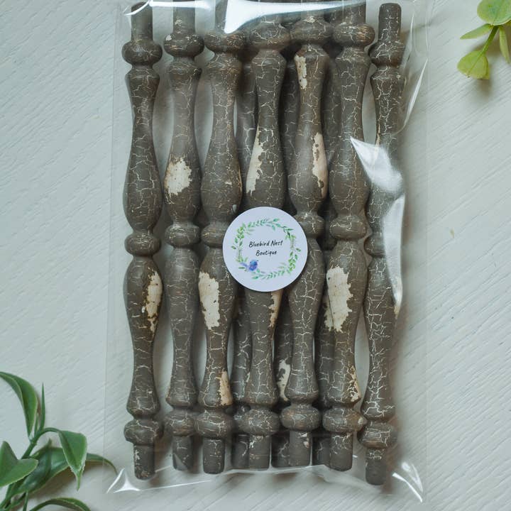 Bluebird Nest Boutique - Wholesale Ornament - Charcoal Chippy Spindle- Small 6"7