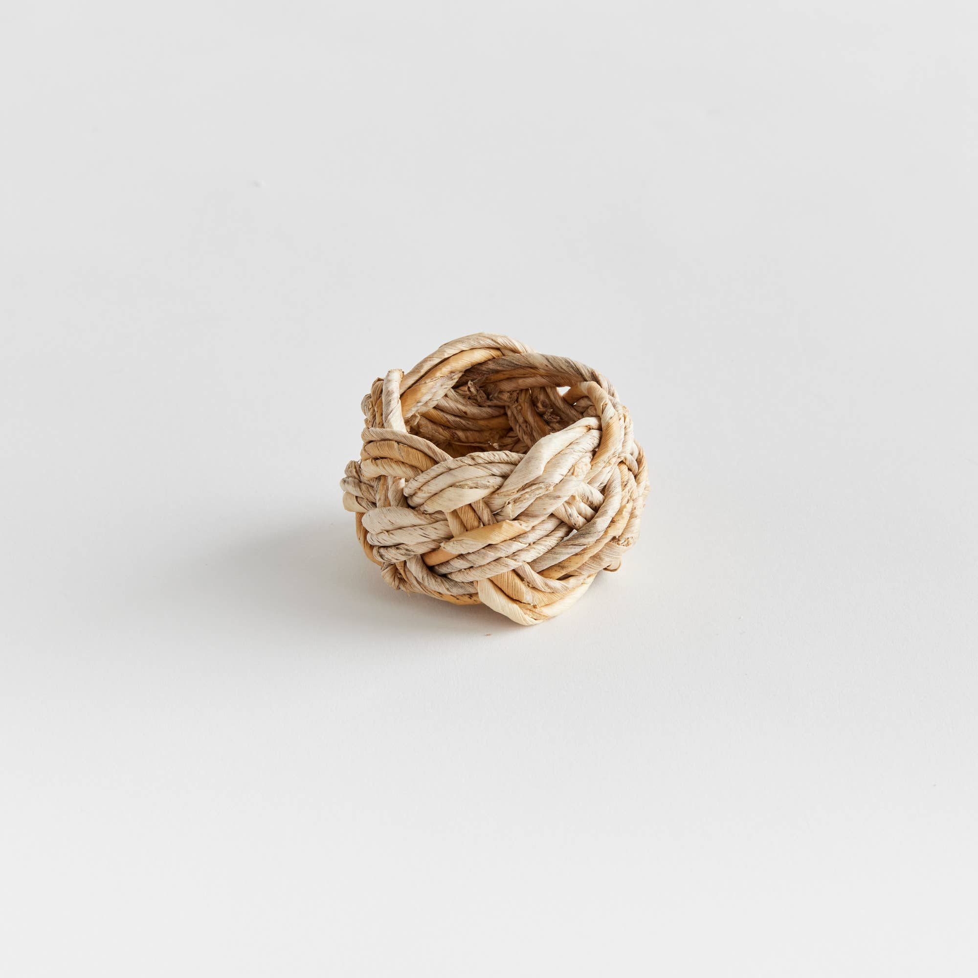 Napa Home & Garden - Wholesale Napkin Ring - Abaca French Braided Napkin Ring3
