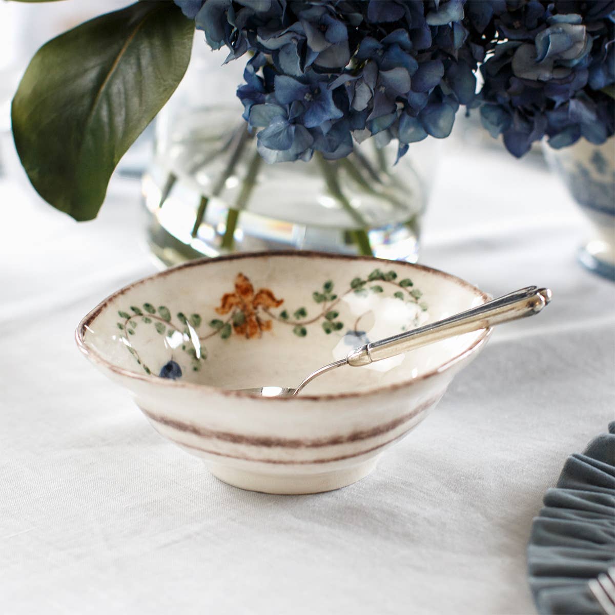 Arte Italica & Crown Linen Designs - Wholesale Bowl - Medici Cereal Bowl3