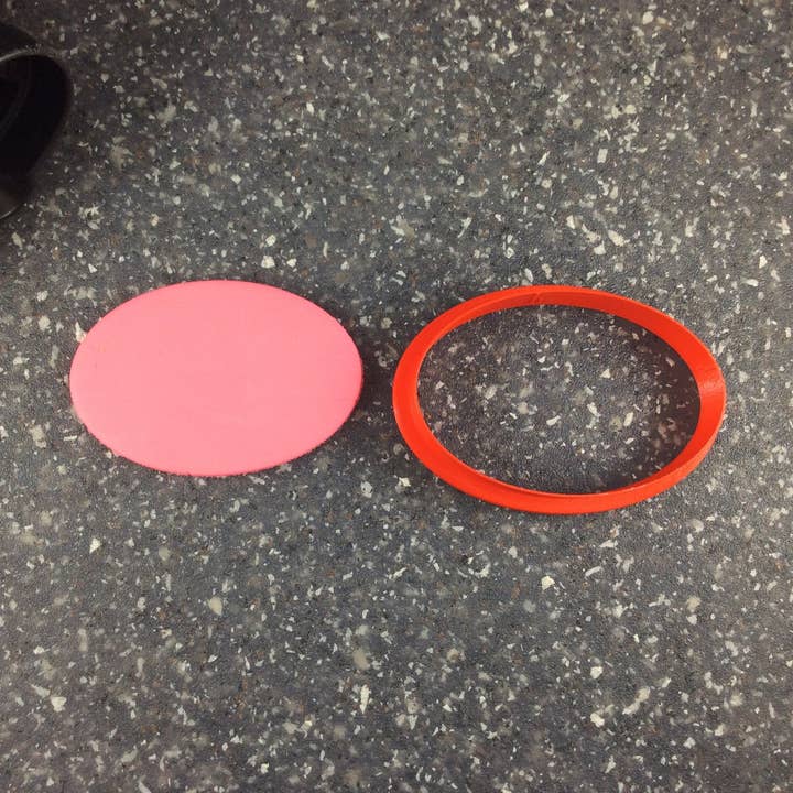 Olika storlekar Oval Cookie Cutter för wholesale av CookieCutterSupply