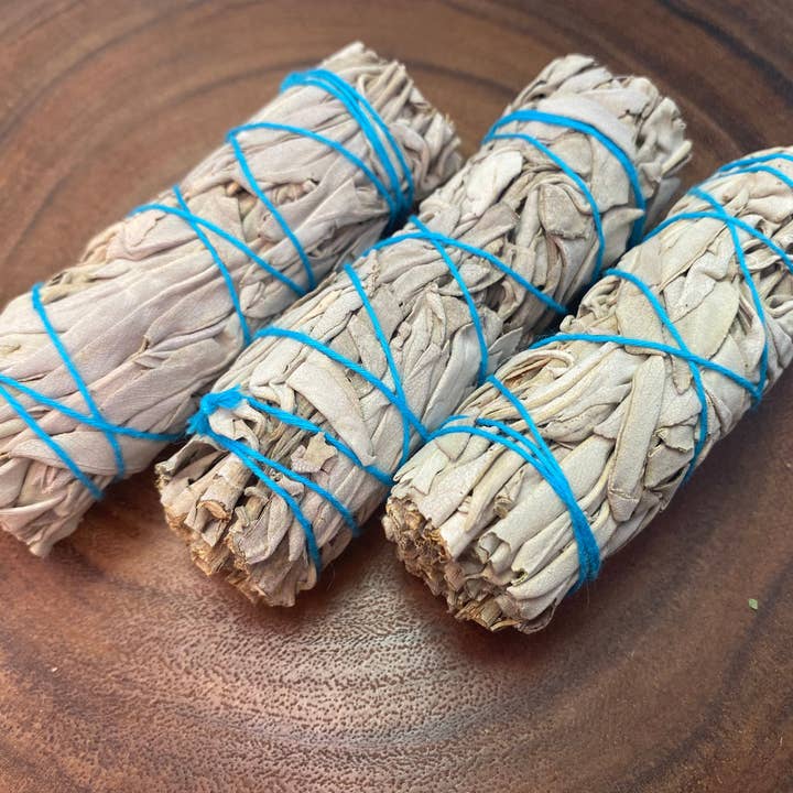 Princess' Holistic Boutique – Großhandel Salbeibündel – The Spiritual Rehab Weißer Salbei2