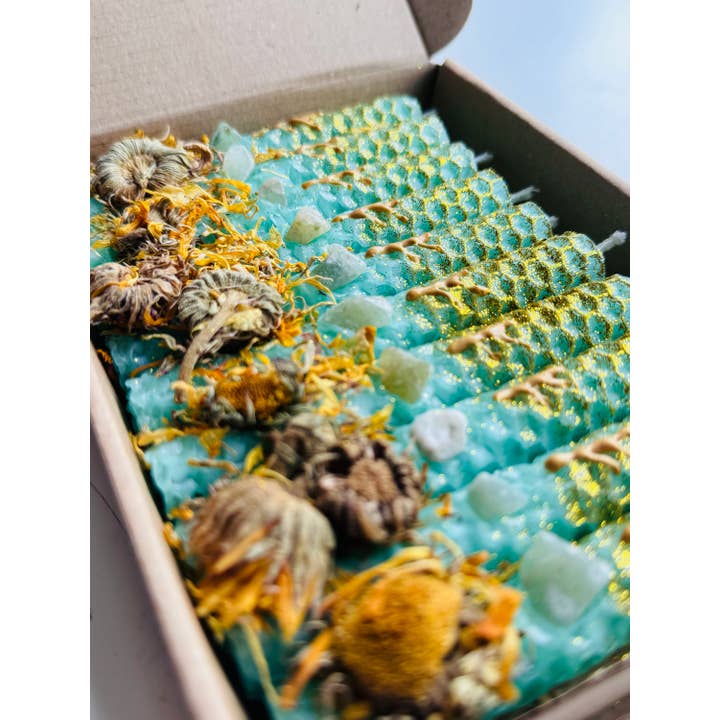 Phoenix Candle Company – wholesale Avsmalnande ljus – Lyxiga bivaxljus med runor, örter och glitter – förpackning med 103