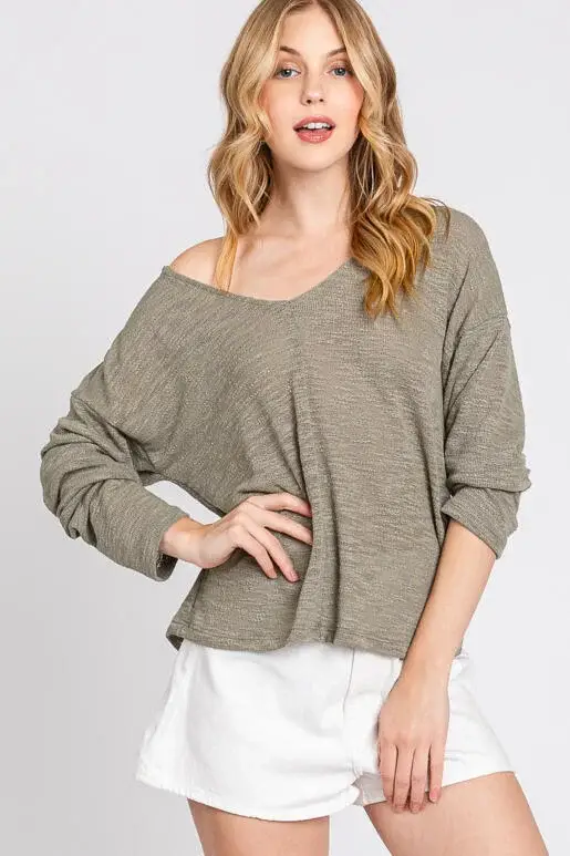 Final Touch - Wholesale Knit Top - Women's - V-Neck Knit Long Sleeve Top - T3104410