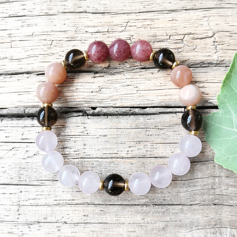 Harmony Mala – Großhandel Kette mit Anhänger/Charm – Rosenquarz, Sonnenstein, Erdbeerquarz & Rauchquarz Mala Halskette – Emotionale Balance & Innere Stärke3