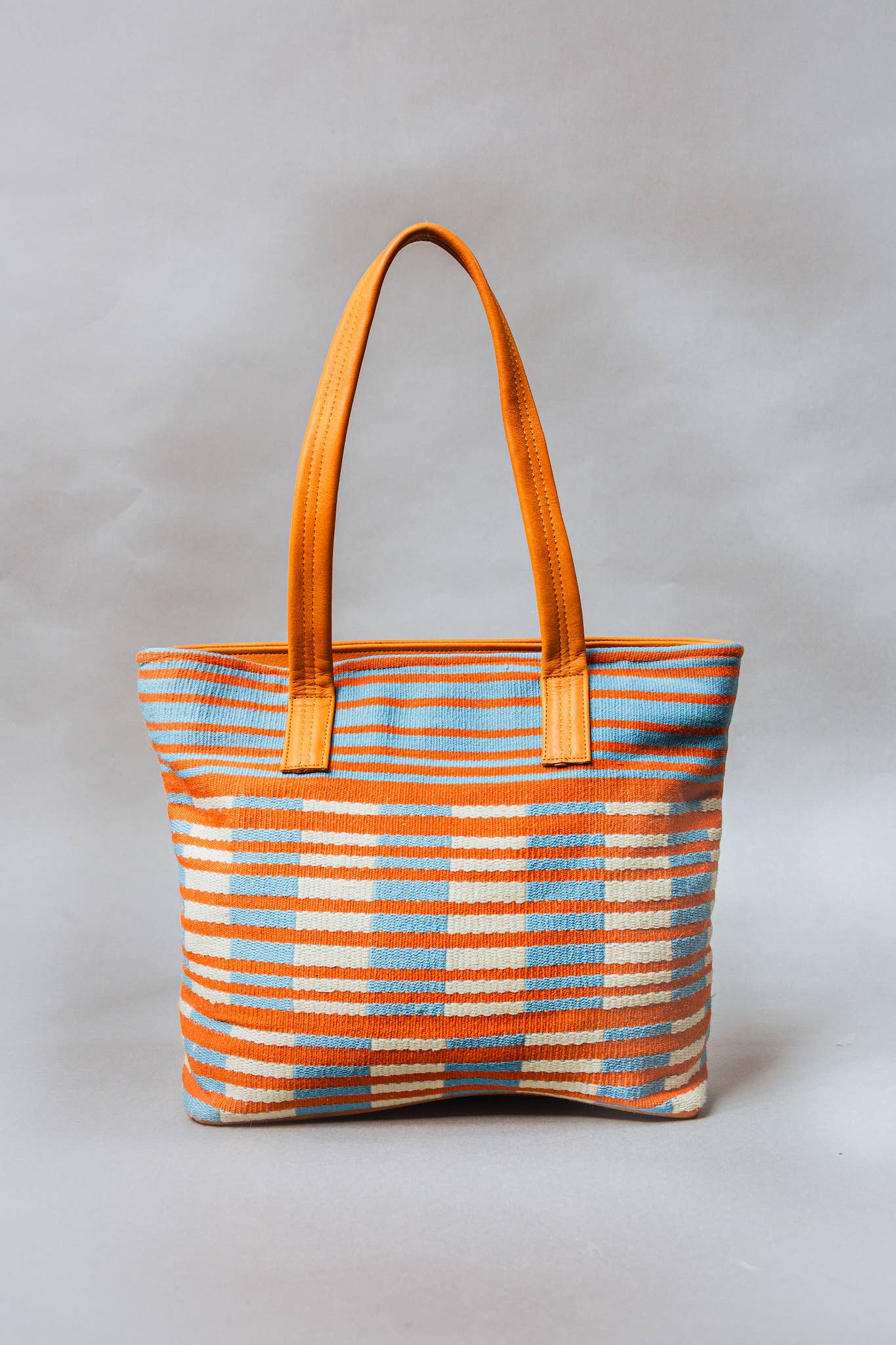 Awamaki - Wholesale Tote Bag - Women's - Woven Zip Tote4