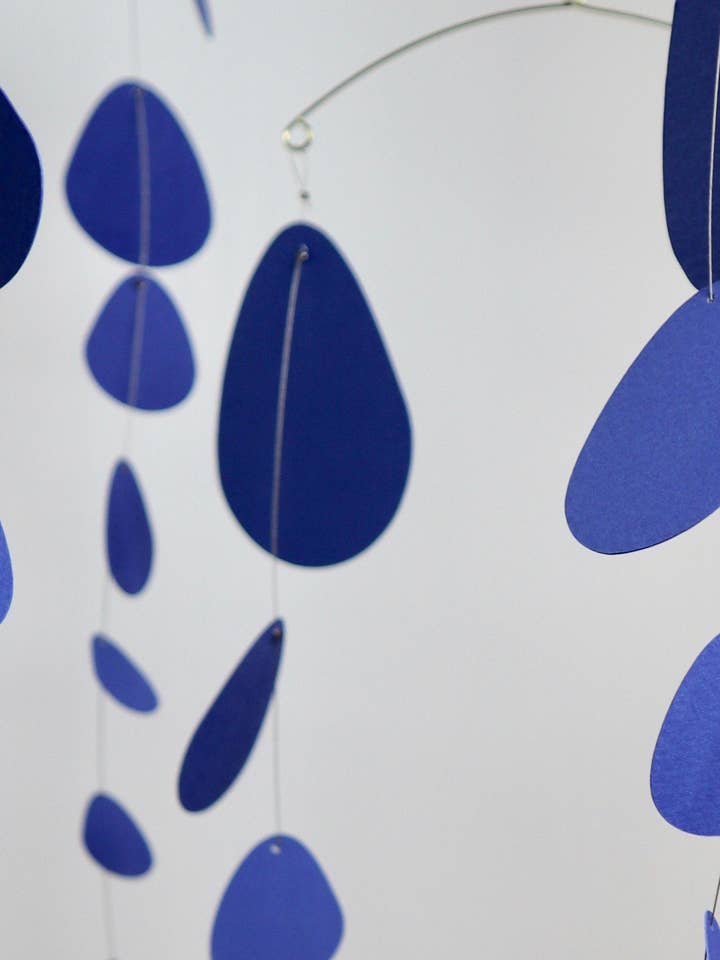 N.04 Blå Kinetisk Mobil för wholesale av Småhus - MD Ateljé